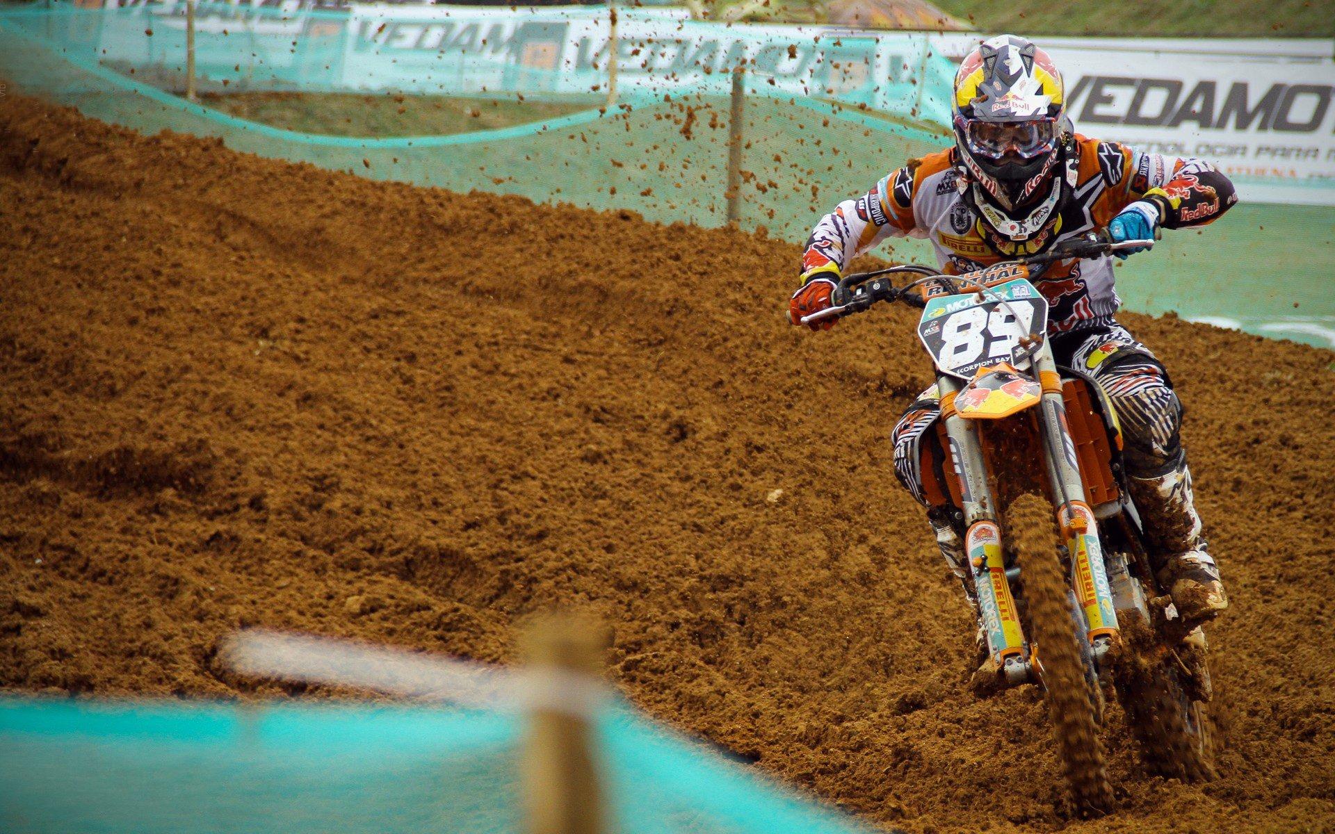 拉波尔塔强势回击拜仁质疑，先看看你们自己的账户！