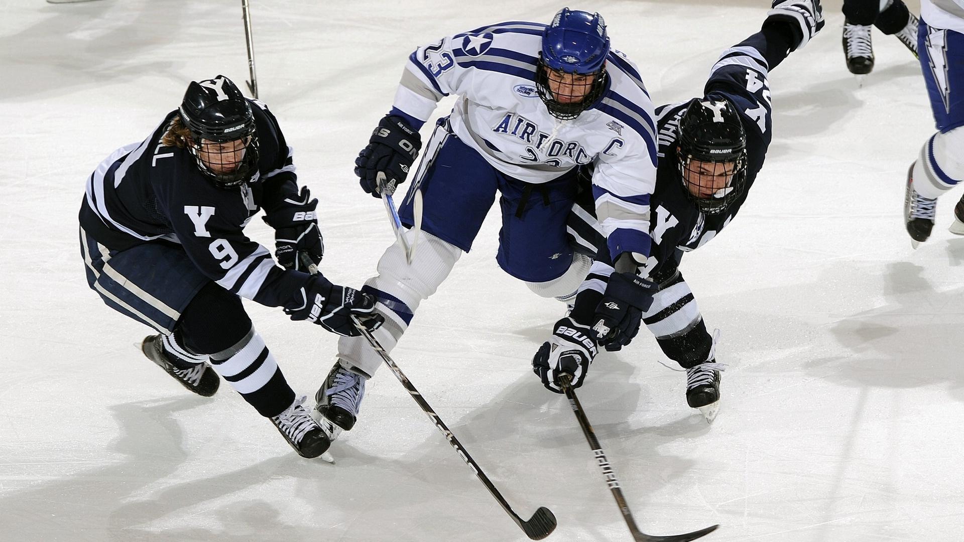 三分17中1哈登固执到底!魔球是天使同样也是魔鬼